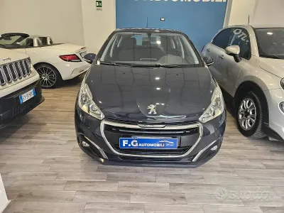 Usata Peugeot 208 Allure 83 CV (61 kW) 2019 Grigio Utilitaria