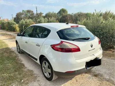 Usata Renault Mégane III 110 CV (80 kW) 2010 Bianco Berlina
