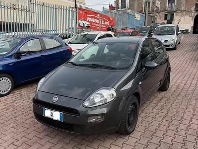 Usata Fiat Punto Lounge 77 CV (56 kW) 2013 Grigio Utilitaria