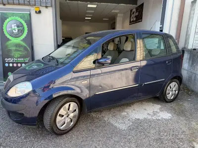 Usata Lancia Musa 95 CV (69 kW) 2008 Blu Monovolume