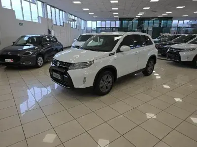 Nuova Suzuki Vitara Cool 110 CV (80 kW) 2026 Bianco SUV