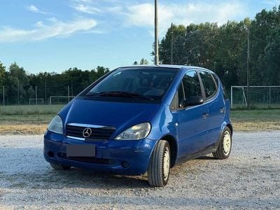 Usata Mercedes 170 122 CV (89 kW) 2001 Blu/azzurro Monovolume