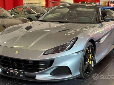 Usata Ferrari Portofino 620 CV (456 kW) 2022 Grigio Cabrio