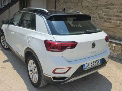 Usata VW T-Roc Style 116 CV (85 kW) 2024 Bianco SUV
