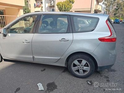 Usata Renault Grand Scénic III 110 CV (80 kW) 2011 Monovolume