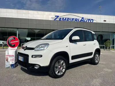 Usata Fiat Panda 4x4 95 CV (69 kW) 2016 Bianco Utilitaria