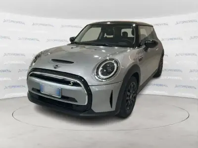 Usata Mini Cooper SE Essential 135 kW (184 CV) 2023 Argento Utilitaria