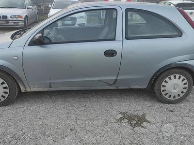 Usata Opel Corsa 70 CV (51 kW) 2003 Grigio Utilitaria