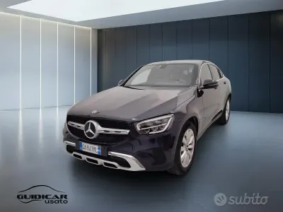 Usata Mercedes GLC200 163 CV (119 kW) 2020 Blu/azzurro SUV