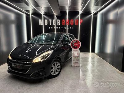 Blu Usata 2016 Peugeot 208 Allure Utilitaria | 6490 € (Buon prezzo)