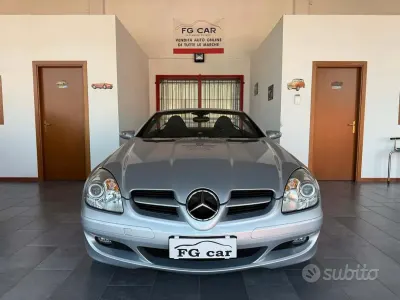 Usata Mercedes SLK200 163 CV (119 kW) 2006 Grigio Cabrio