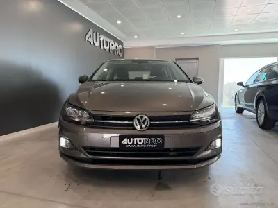 Usata VW Polo Trendline 90 CV (66 kW) 2019 Grigio Utilitaria