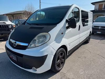 Usata Opel Vivaro 114 CV (83 kW) 2011 Bianco Monovolume