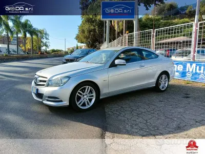 Usata Mercedes C220 Avantgarde 170 CV (125 kW) 2012 Grigio Berlina