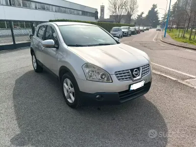 Usata Nissan Qashqai 150 CV (110 kW) 2008 Grigio SUV