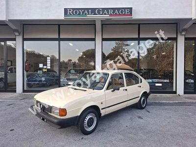 Usata Alfa Romeo Alfasud 68 CV (50 kW) 1983 Avorio (a.r. 129) Berlina