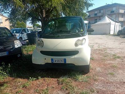 Usata Smart ForFour 2002 Bianco Utilitaria