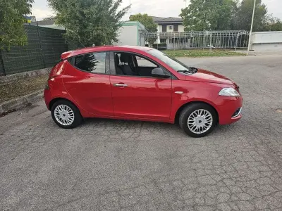 Usata Lancia Ypsilon