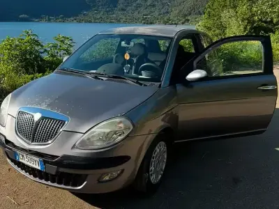 Usata Lancia Ypsilon 86 CV (63 kW) 2004 Utilitaria