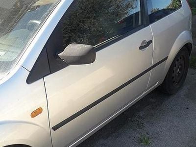 Usata Ford Fiesta 2003 Grigio Utilitaria