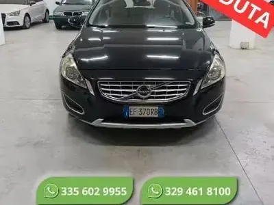 Usata Volvo V60 Kinetic 205 CV (150 kW) 2011 Nero Station wagon