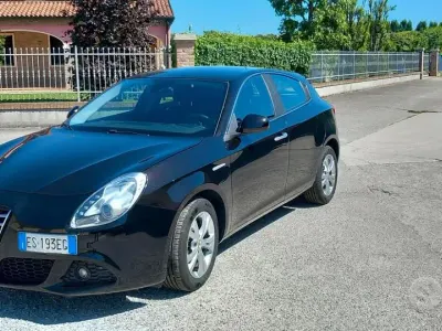 Usata Alfa Romeo Giulietta Progression 105 CV (77 kW) 2013 Nero Utilitaria