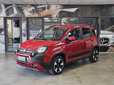 Usata Fiat Panda Cross Cross 69 CV (50 kW) 2024 Rosso Utilitaria