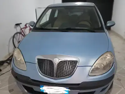 Usata Lancia Ypsilon 69 CV (50 kW) 2005 Blu Utilitaria