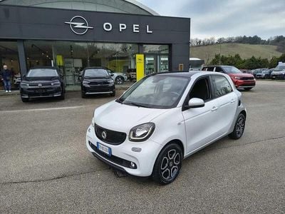 Usata Smart ForFour Electric Drive Prime 41 kW (56 CV) 2019 Bianco Utilitaria