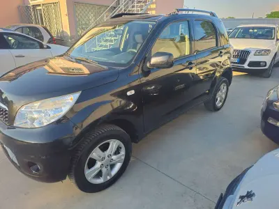 Usata Daihatsu Terios 102 CV (75 kW) 2013 Nero SUV