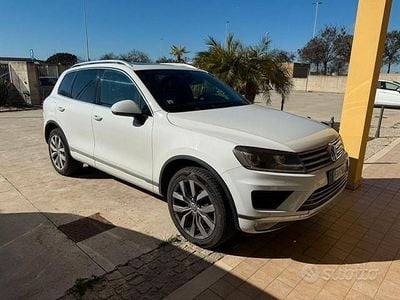 Usata VW Touareg 204 CV (150 kW) 2014 Bianco SUV