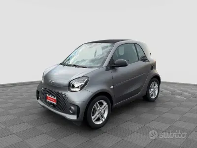 Usata Smart ForTwo Electric Drive Pure 41 kW (56 CV) 2022 Grigio