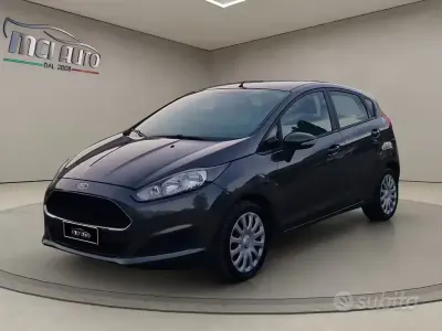 Usata Ford Fiesta Titanium 75 CV (55 kW) 2017 Grigio Utilitaria