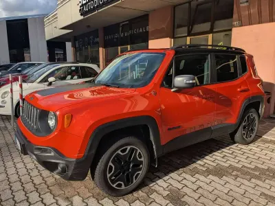 Usado Jeep Renegade Trailhawk 170 CV (125 kW) 2015 Naranja SUV
