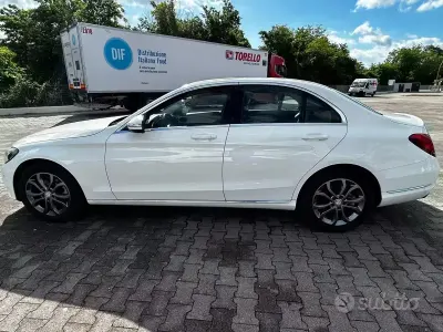 Usata Mercedes C180 116 CV (85 kW) 2015 Bianco Berlina