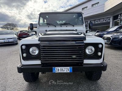 Usata Land Rover Defender S 122 CV (89 kW) 2010 Bianco Station wagon