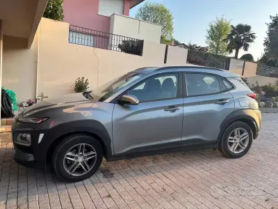 Usata Hyundai Kona 120 CV (88 kW) 2020 Grigio SUV