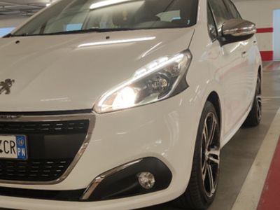 usata Peugeot 208 BlueHDi 100 S&S 5 porte Allure