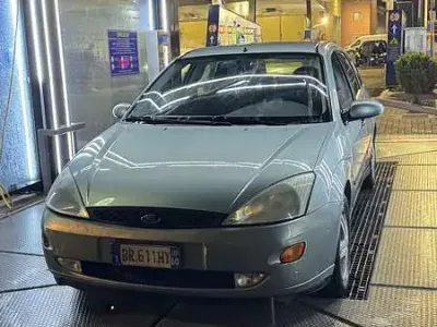 Usata Ford Focus Zetec 101 CV (74 kW) 2001 Station wagon