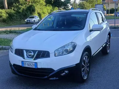 Usata Nissan Qashqai Visia 110 CV (80 kW) 2010 Bianco SUV