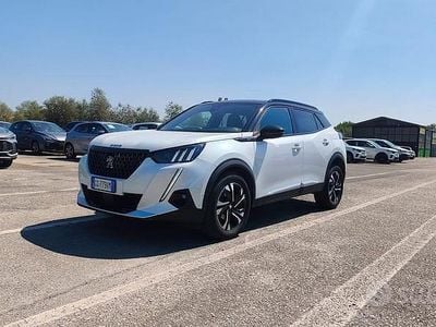 Usata Peugeot 2008 GT 110 CV (80 kW) 2022 Bianco SUV