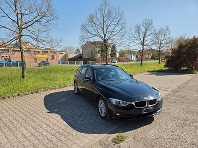 Usata BMW 318 Advantage 150 CV (110 kW) 2019 Nero Station wagon