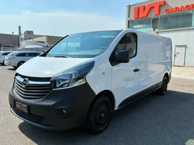 Usata Opel Vivaro Essentia 121 CV (88 kW) 2019 Bianco Monovolume