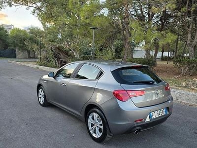 Usata Alfa Romeo Giulietta 105 CV (77 kW) 2015 Grigio Utilitaria