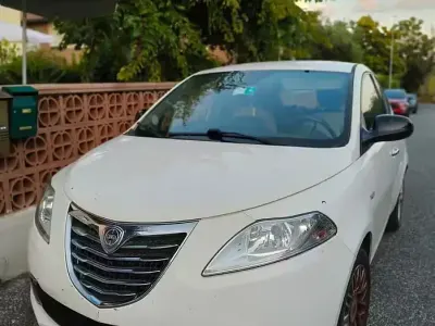 Usata Lancia Ypsilon