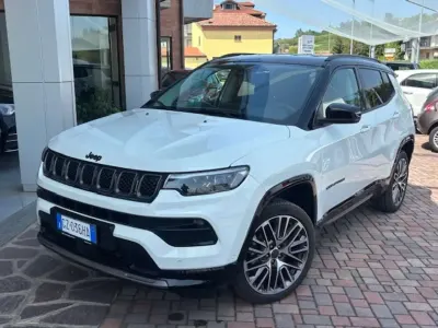 Usata Jeep Compass Summit 131 CV (96 kW) 2025 Bianco SUV