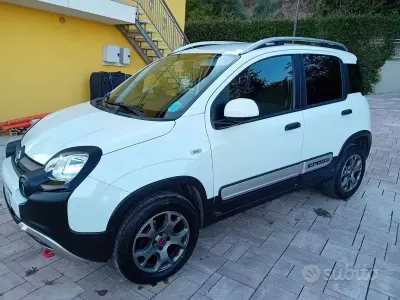 Usata Fiat Panda Cross Cross 95 CV (69 kW) 2018 Bianco Utilitaria