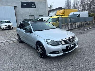 Usata Mercedes C200 Executive 136 CV (100 kW) 2012 Grigio Station wagon