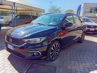 Usata Fiat Tipo Lounge 95 CV (69 kW) 2018 Nero met Station wagon