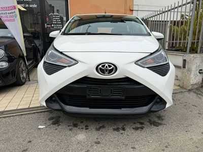 usata Toyota Aygo Connect 1.0 VVT-i 72CV 5 porte x-business